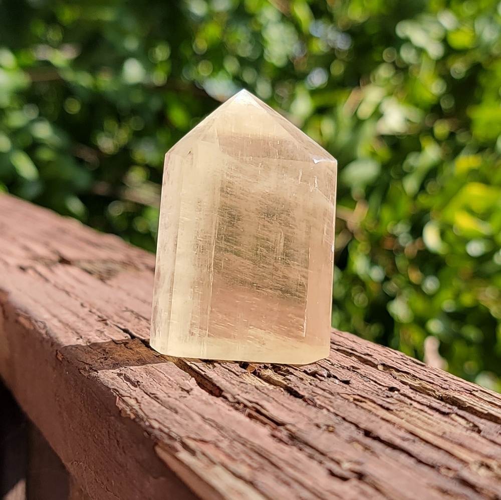 NEW 2.34" HONEY CALCITE TOWER